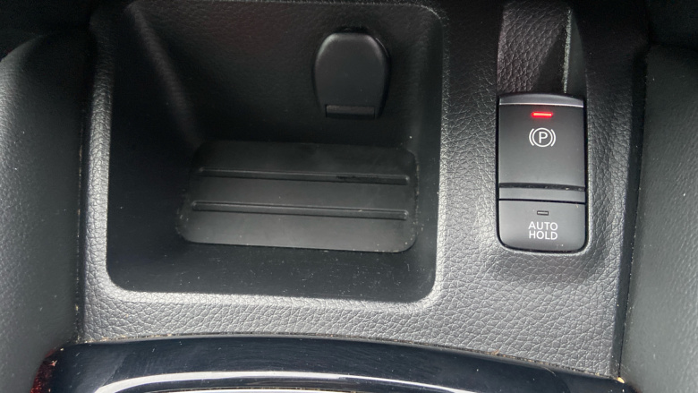 Nissan Qashqai 1.5 dCi N-Connecta 5dr Diesel Hatchback